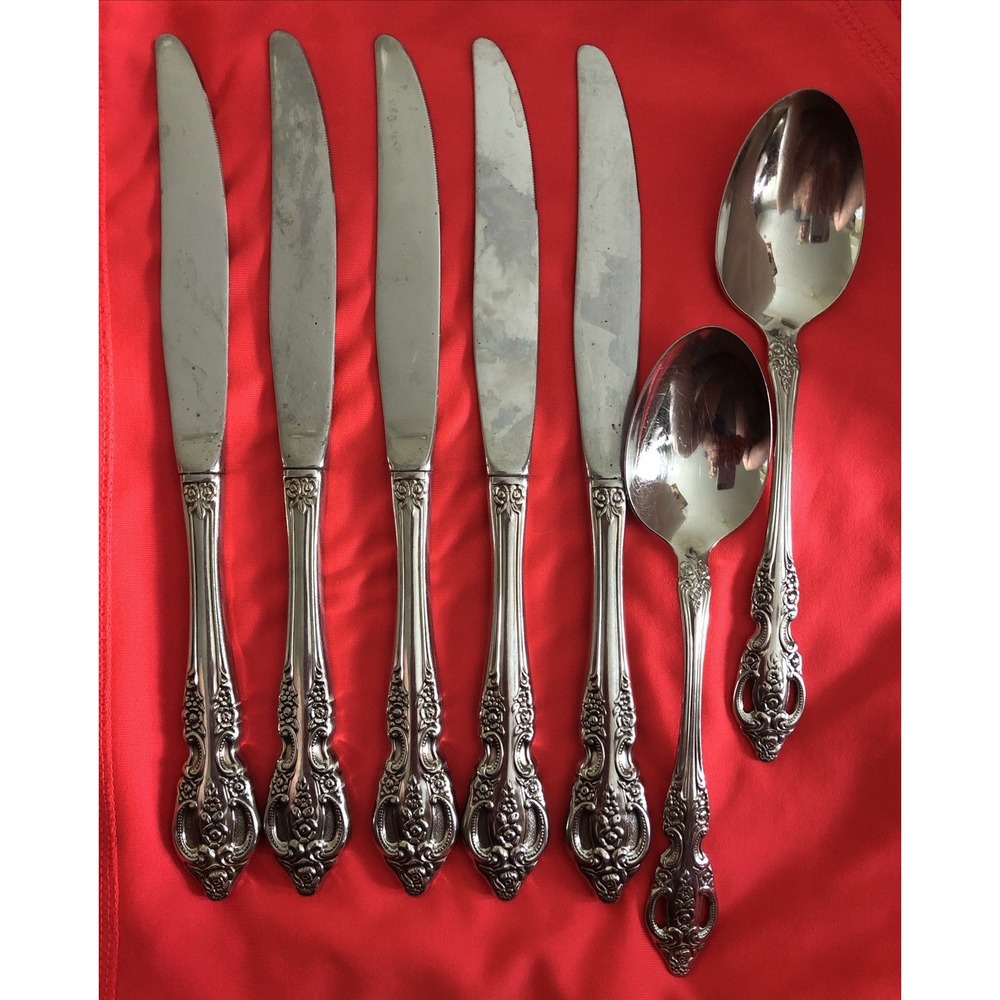 SSS by Oneida Pembrooke Renoir 5 Dinner Knives Stainless Steel USA 9" + 2 Spoons
